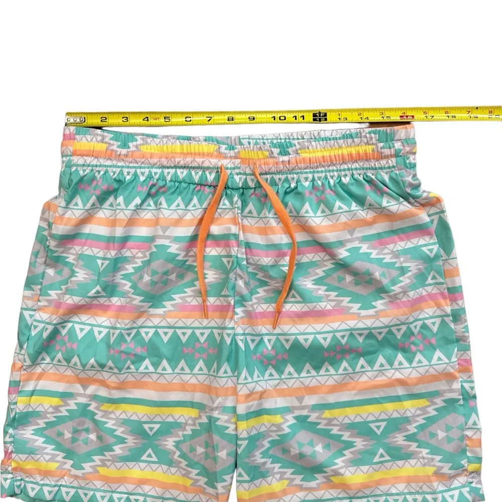 Chubbies Pastel Aztec‎ Tribal Print Men’s Size Large Trunks/Shorts Multicolored